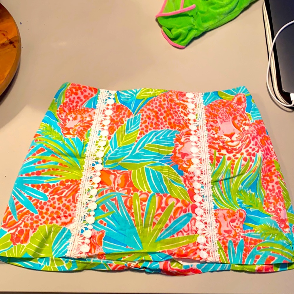 Lilly Pulitzer size 8 Skort